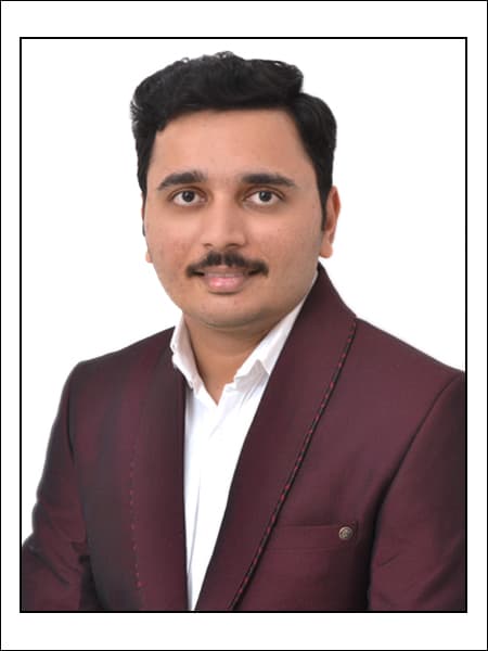 Akshay Bhatt — PlusFinance Financial Advisor