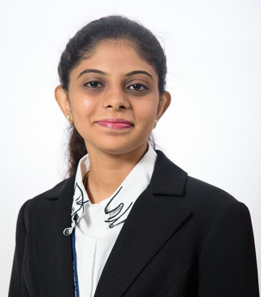 Yatri Bhatt — AMFI Registered & IRDAI Licensed Financial Advisor